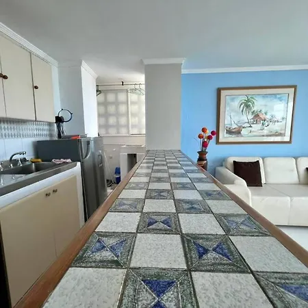 Vista Al Mar: Espacioso Apartamento Para 7 Personas Apartment Cartagena