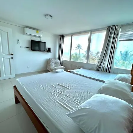 Vista Al Mar: Espacioso Apartamento Para 7 Personas *