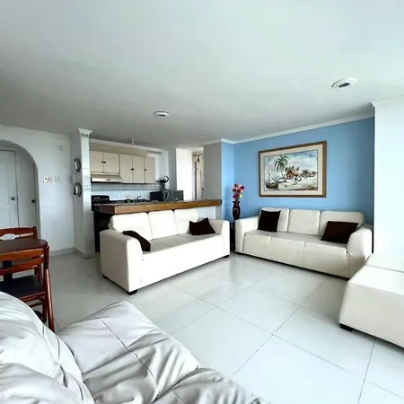 Vista Al Mar: Espacioso Apartamento Para 7 Personas * Cartagena